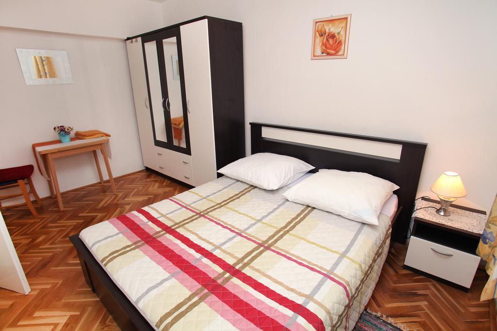 Apartments Jasmin Trogir Exterior photo